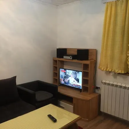 Kır Evi Tara Medina Koliba Kaludjerske Bare